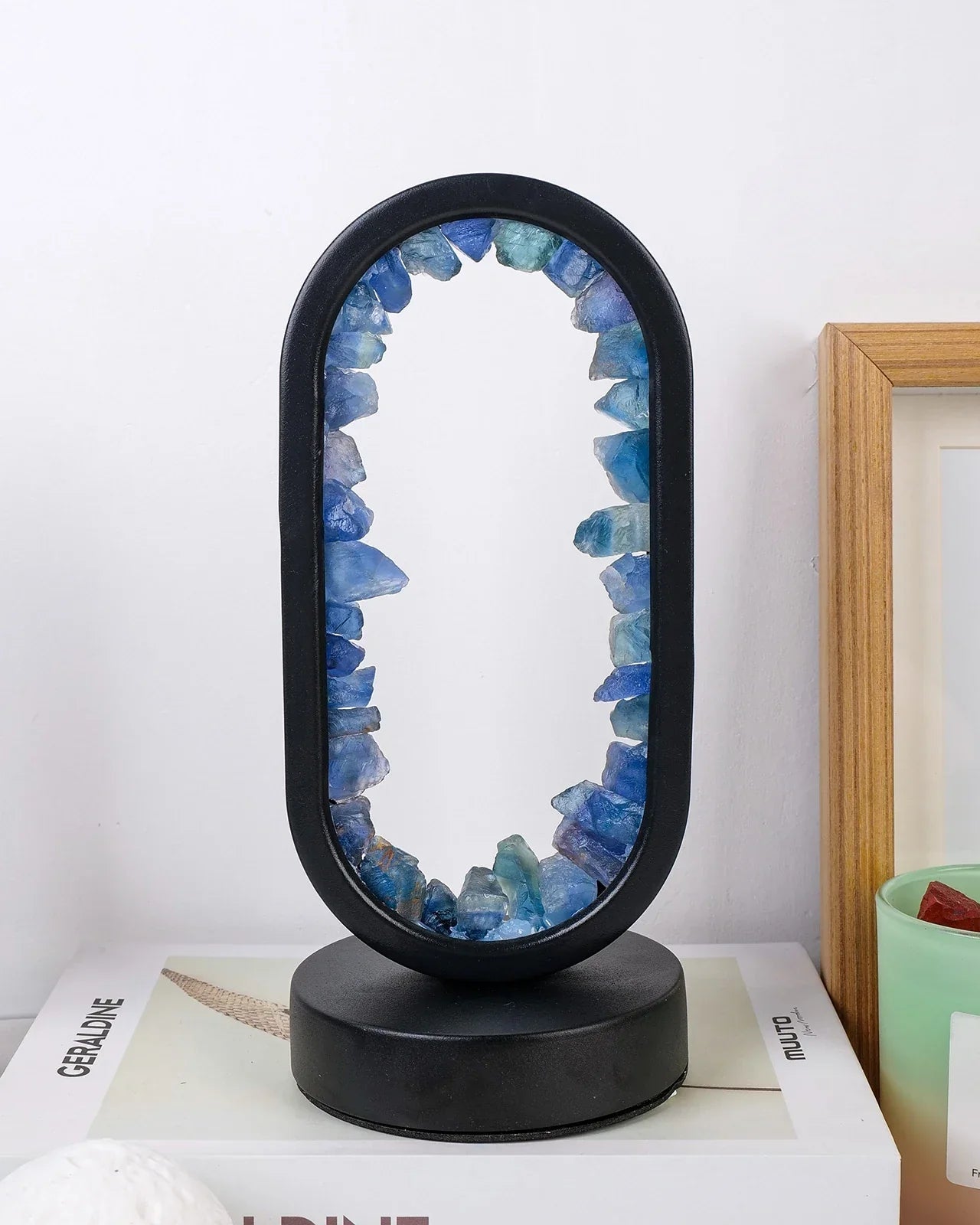 Miłośnicy Designu Lampa Stołowa LED – Eleganckie Kryształy i Uspokajające Światło 5