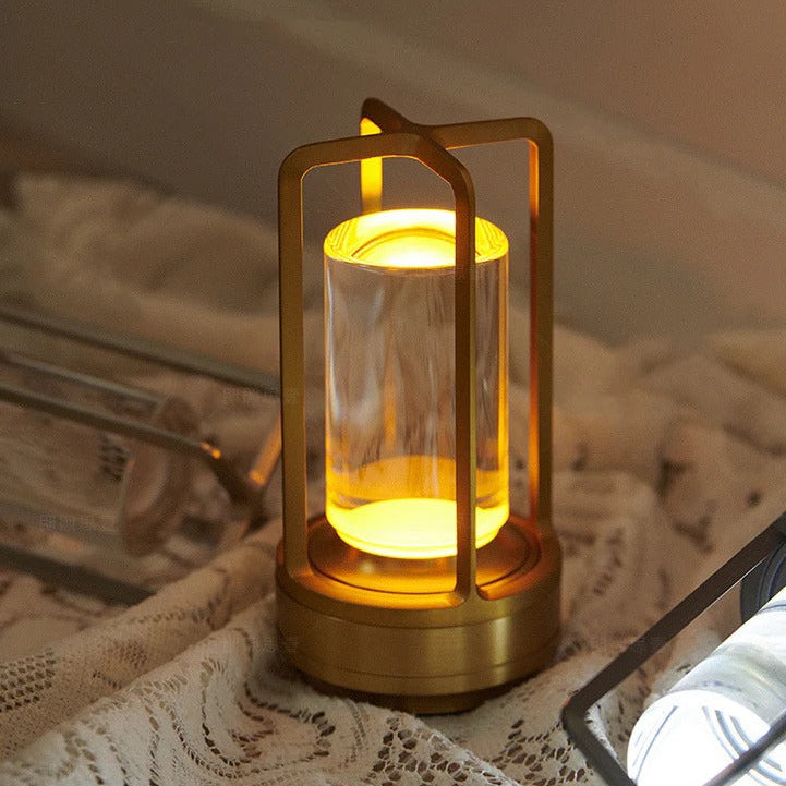 Miłośnicy Ogrodów Bezprzewodowa Lampa Stołowa LED – Ekologiczne Oświetlenie z Ładowaniem Słonecznym 1