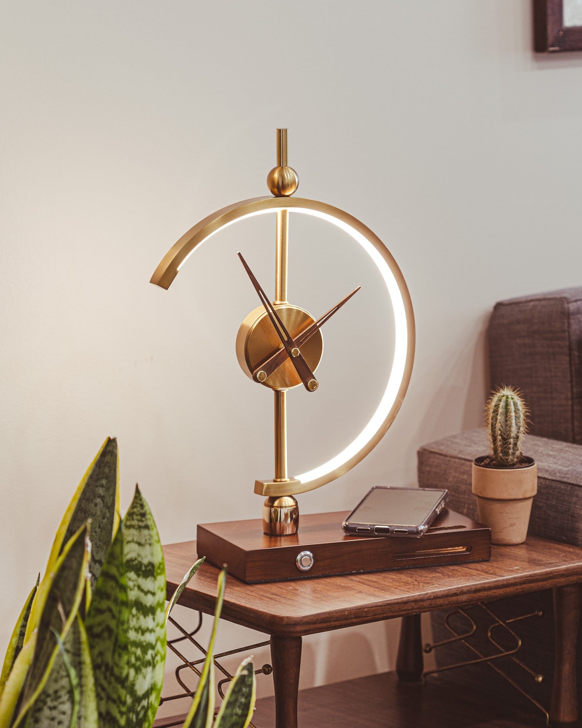 Profesjonalne Biura Lampa Stołowa – Elegancki Design z Funkcją Ładowania 1