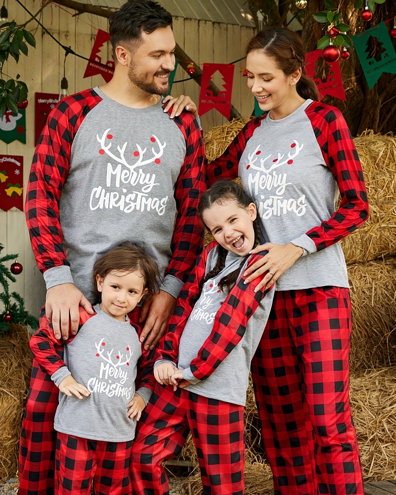 Rodzinna Piżama Unisex – Komfortowy Zestaw z Reniferem na Święta do Relaksu w Zimowe Poranki 2