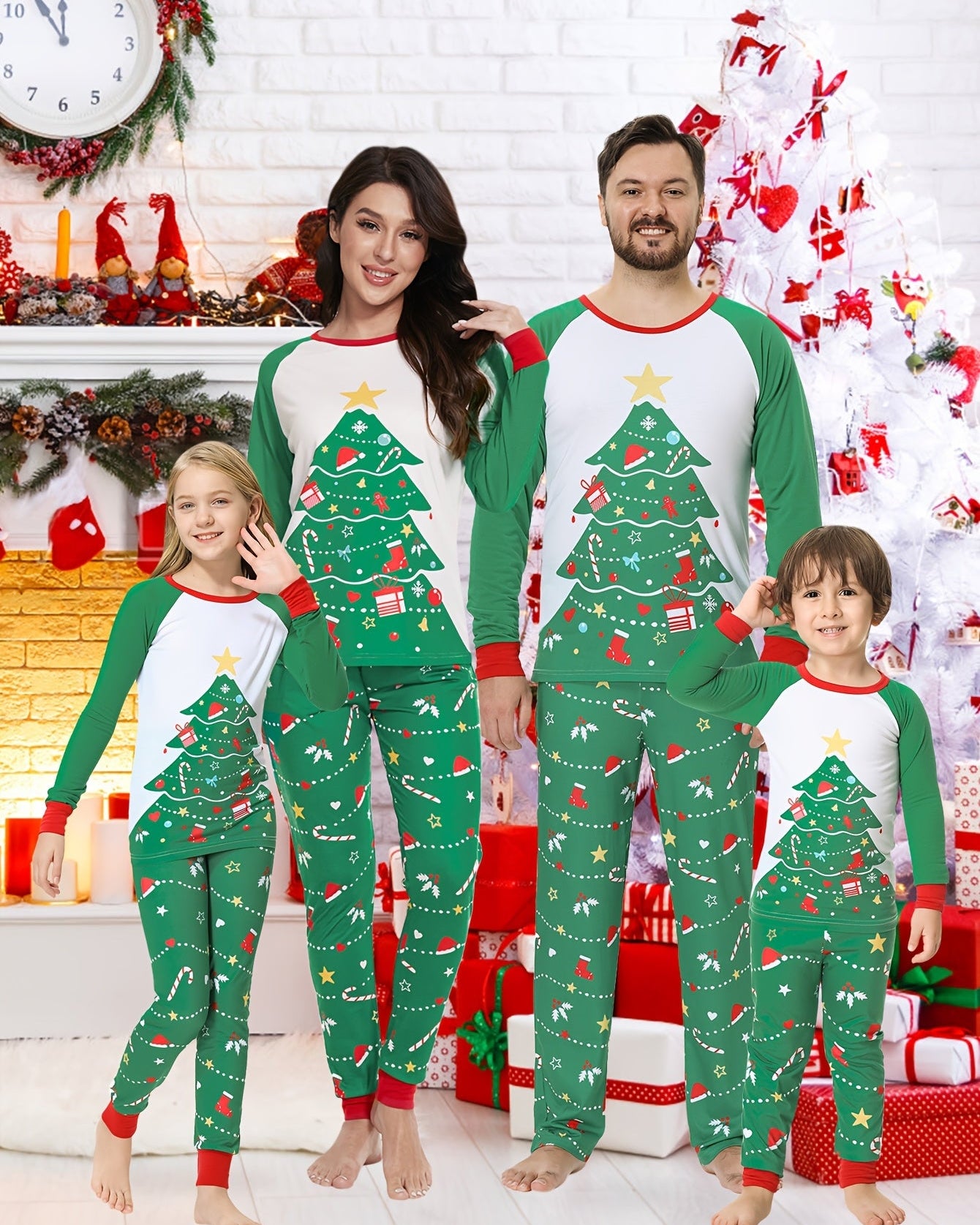 Rodzinny Zestaw Piżam Unisex – Wygodny Nadruk Choinki dla Świątecznego Relaksu 0