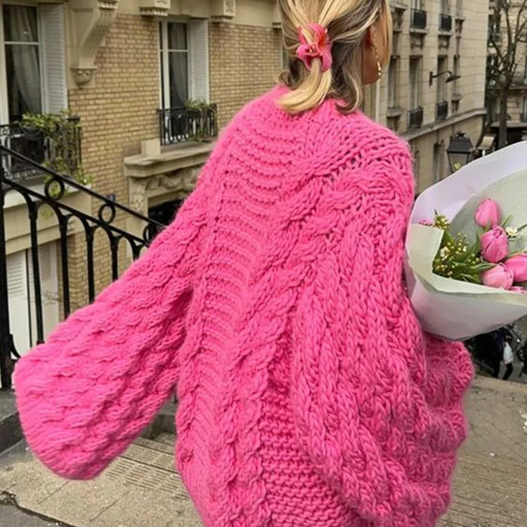 Damski Sweter Oversize W Warkocze - Luźny Krój i Szeroki Rękaw