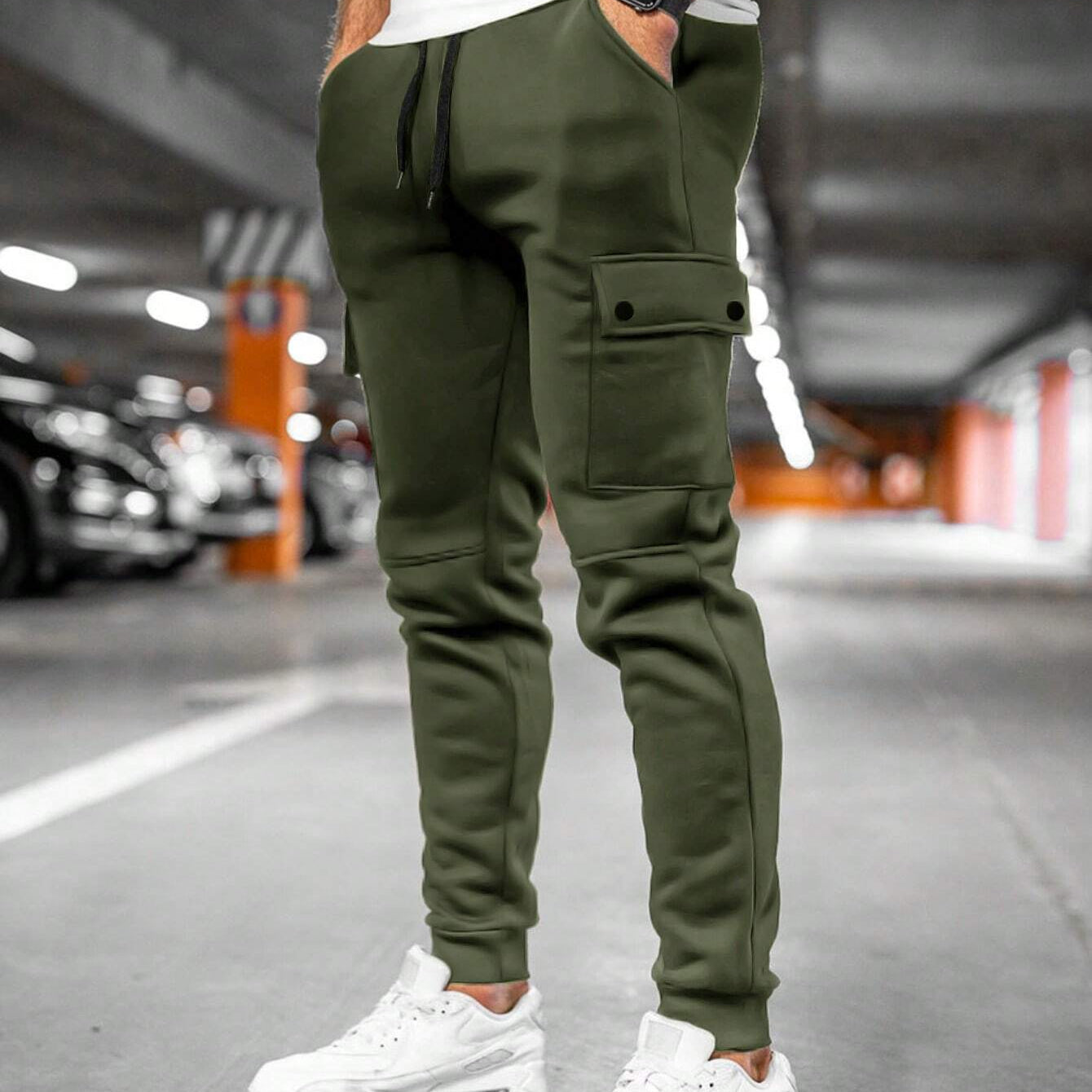 Męskie Spodnie Joggery Slim Fit - Z Kieszeniami Cargo i Sznurkiem