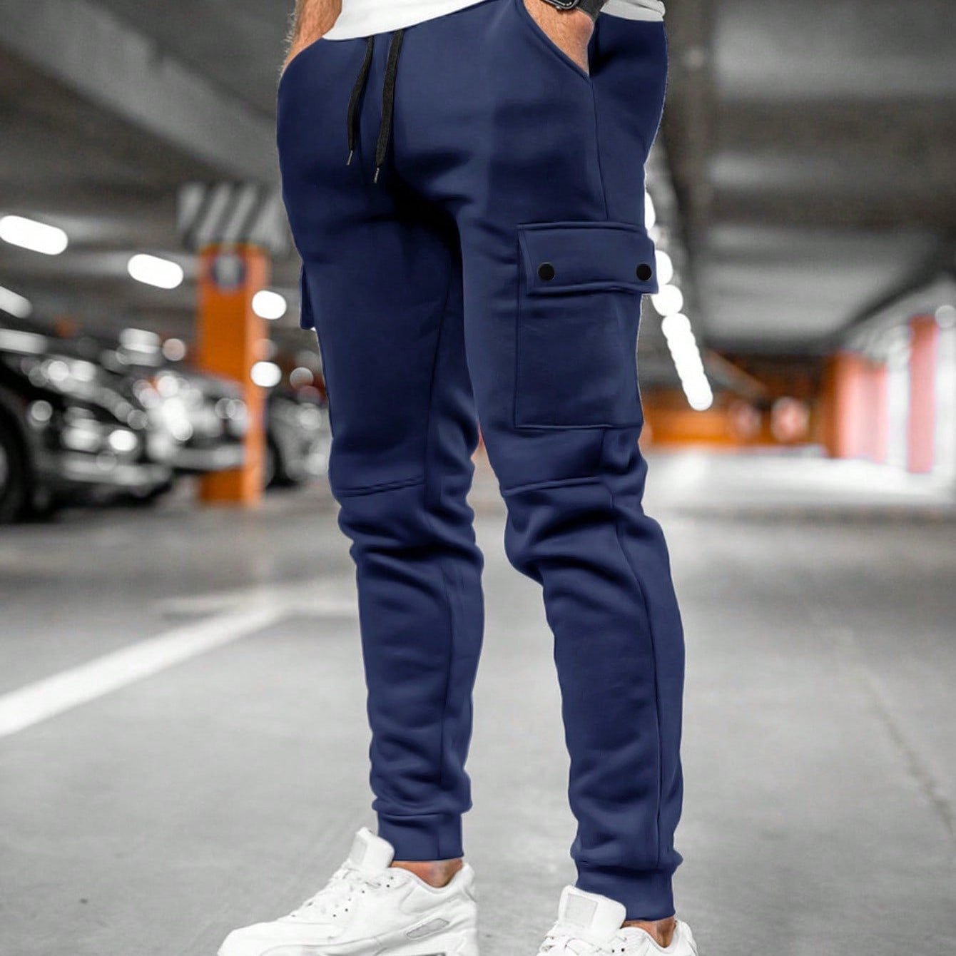 Męskie Spodnie Joggery Slim Fit - Z Kieszeniami Cargo i Sznurkiem