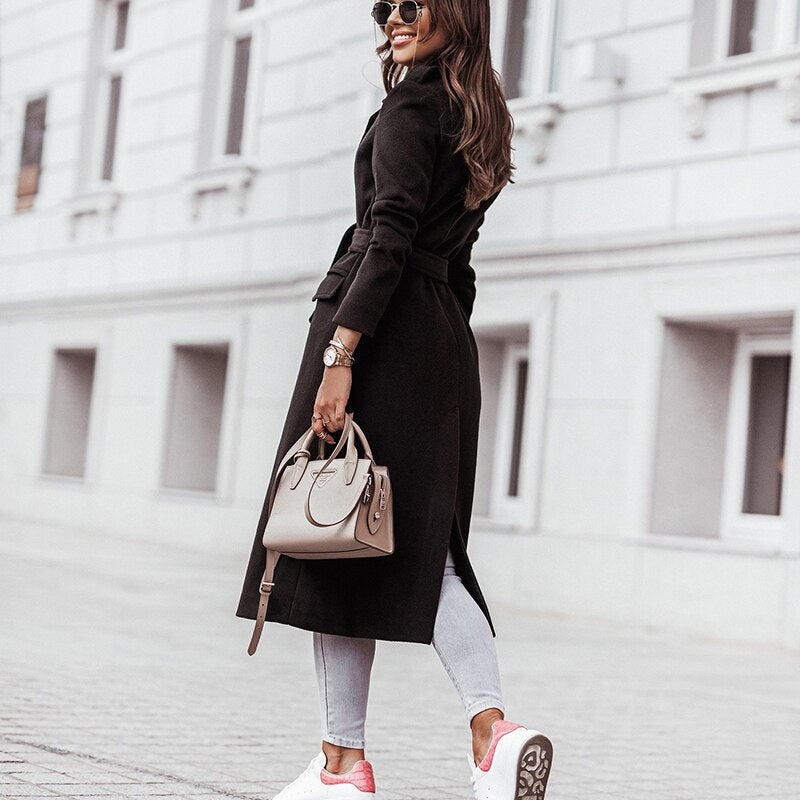 Damski Czarny Płaszcz Zimowy – Klasyczny Krój z Paskiem w Talii na Elegancki Wygląd 6