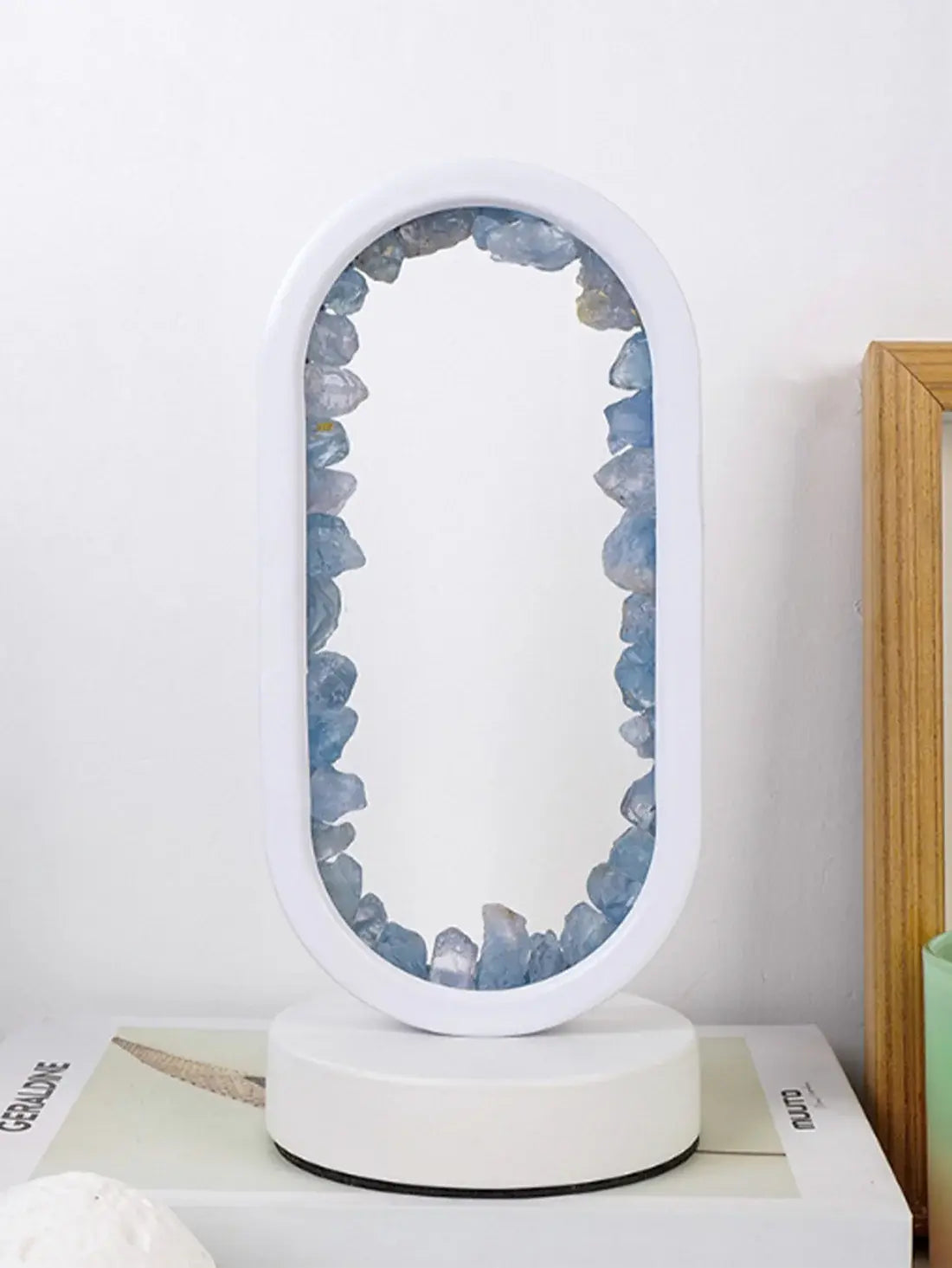 Miłośnicy Designu Lampa Stołowa LED – Eleganckie Kryształy i Uspokajające Światło 10