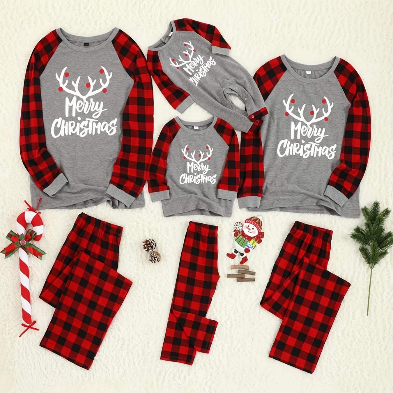 Rodzinna Piżama Unisex – Komfortowy Zestaw z Reniferem na Święta do Relaksu w Zimowe Poranki 1