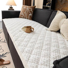 Właściciele zwierząt Ochraniacz na sofę – Pikowana narzuta z antypoślizgowym spodem dla stylowej ochrony 2